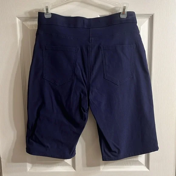 Tahari Navy Shorts - Picture 3 of 3